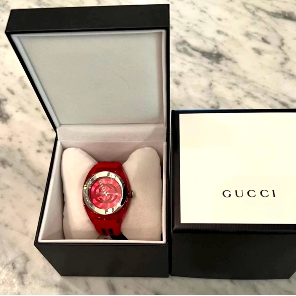 Gucci red sync watch